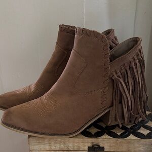 Fringe Suede Ankle Boots - Brown